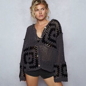 POL Bohemian Charcoal Gray Granny Square Crochet Cardigan Sweater S M L
